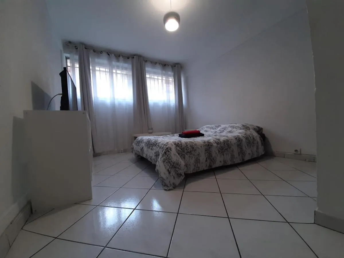 Rct #Chaussonsmouton Apartment Toulon France